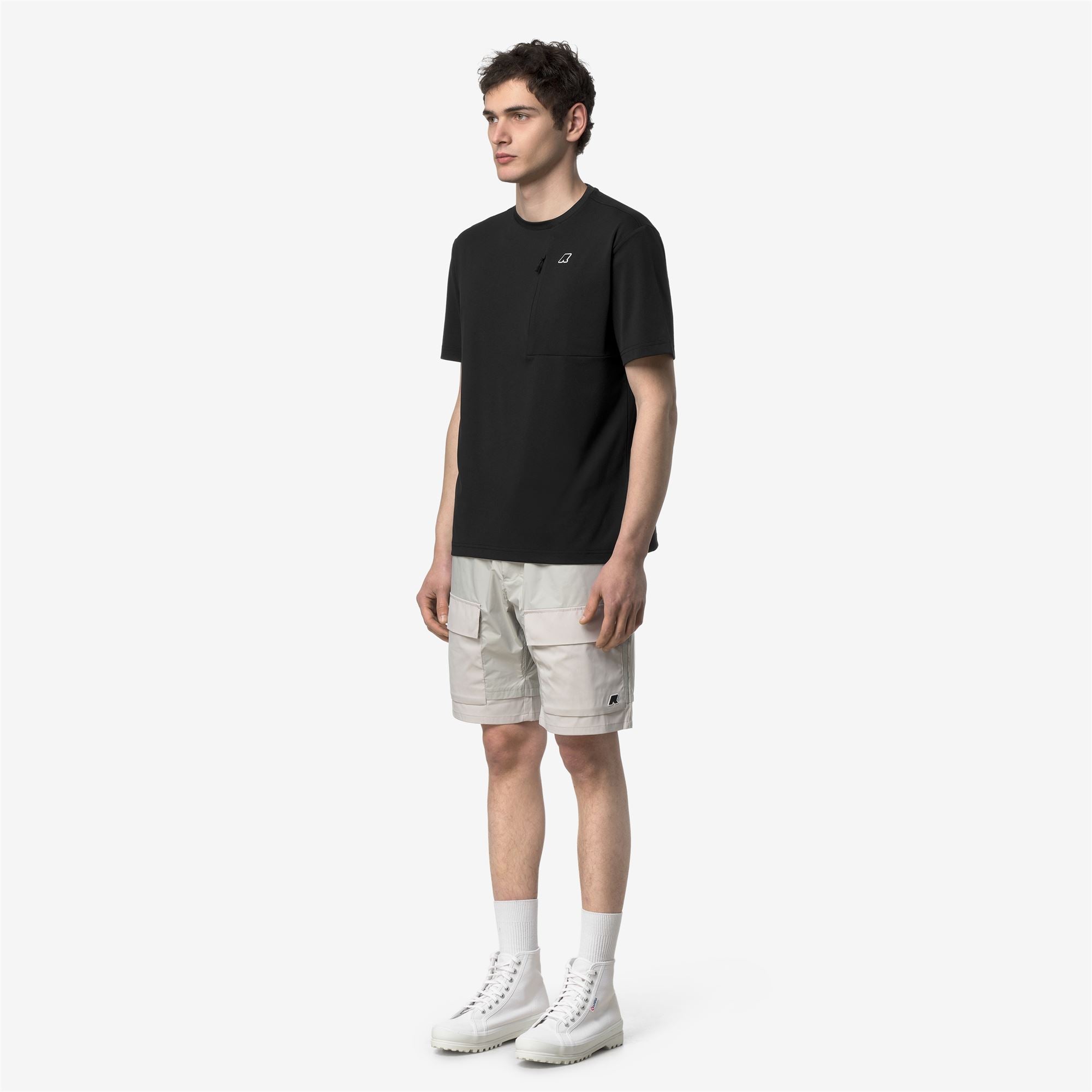 T-Shirts & Top_Man_AUTHION_T-Shirt_Black Pure - Commercial 5