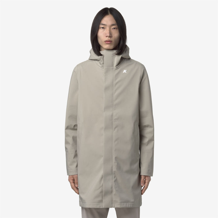 Jackets_MAN_THOMAS BONDED_Long_Beige Cashmere - Blue Depth - DressedBack