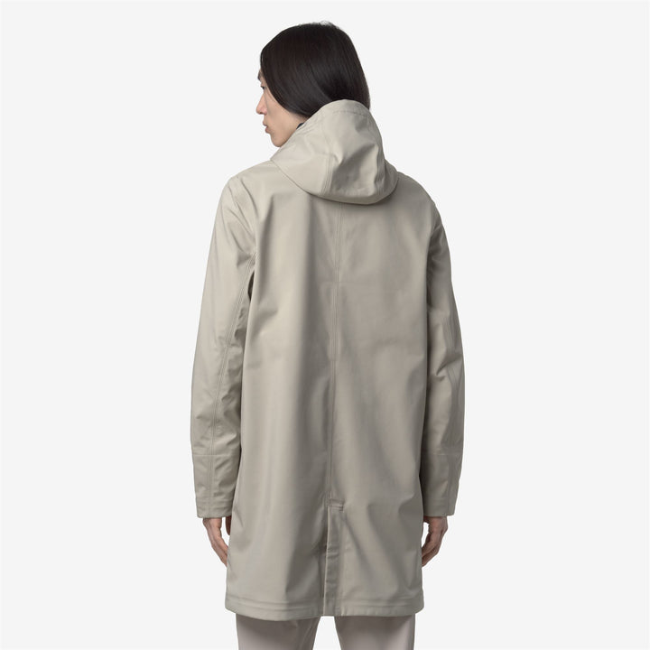 Jackets_MAN_THOMAS BONDED_Long_Beige Cashmere - Blue Depth - DressedFrontDouble