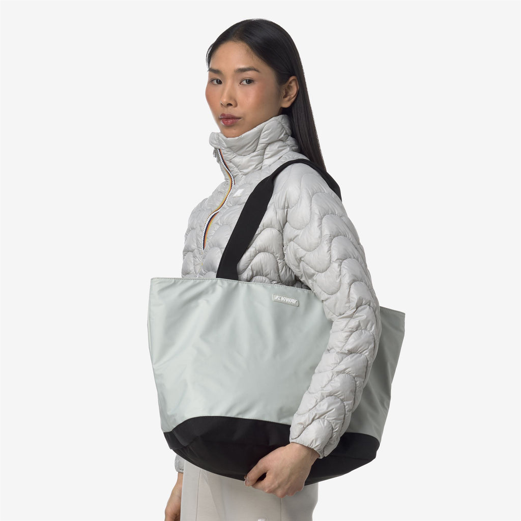 Bags_UNISEX_CLERE_Tote Bag_BEIGE LT - Commercial 5