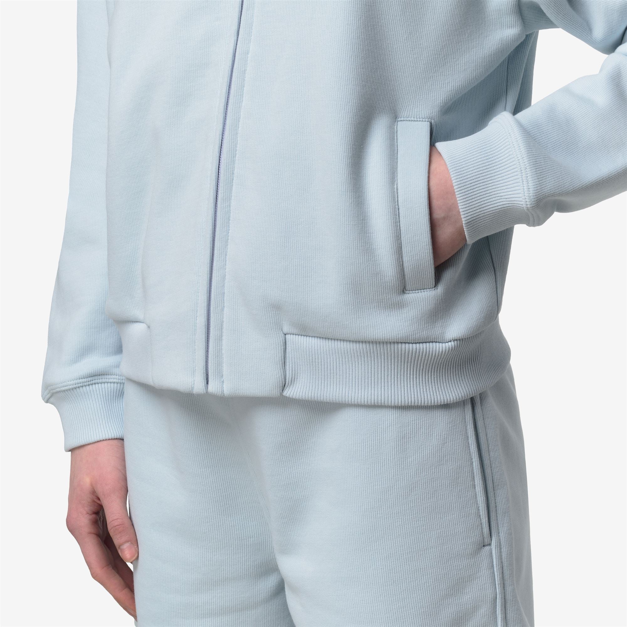 Fleece_Woman_ARWEN FRENCH TERRY_Jacket_Blue Ballad - Commercial 7