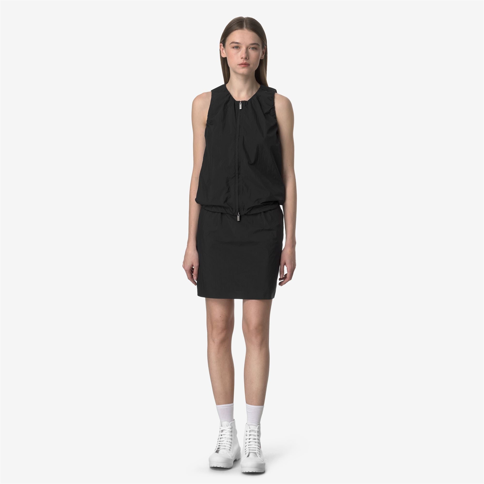 Skirts_WOMAN_LIZE_Short_Black Pure - Commercial 4