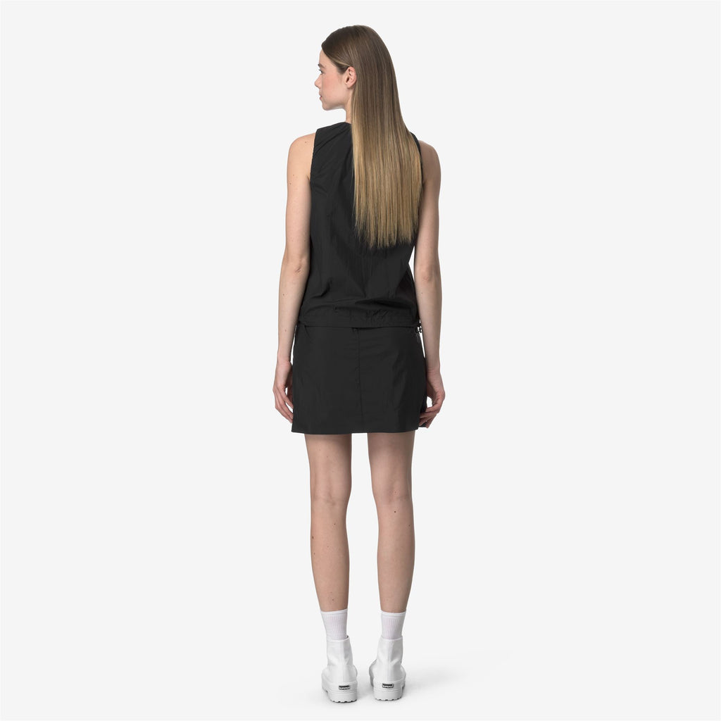 Skirts_WOMAN_LIZE_Short_Black Pure - Commercial 6