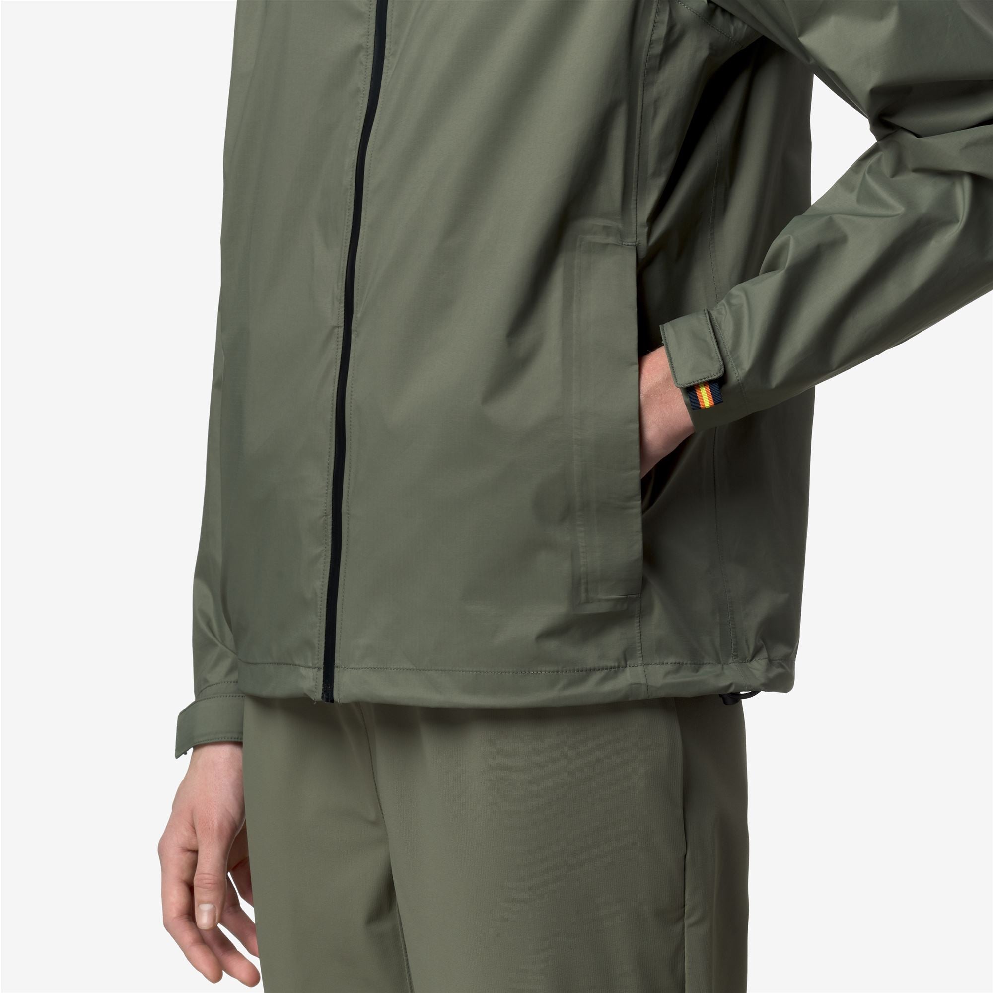 Jackets_Unisex_CHARMAIN TRAVEL_Mid_Green Lichen - Commercial 7