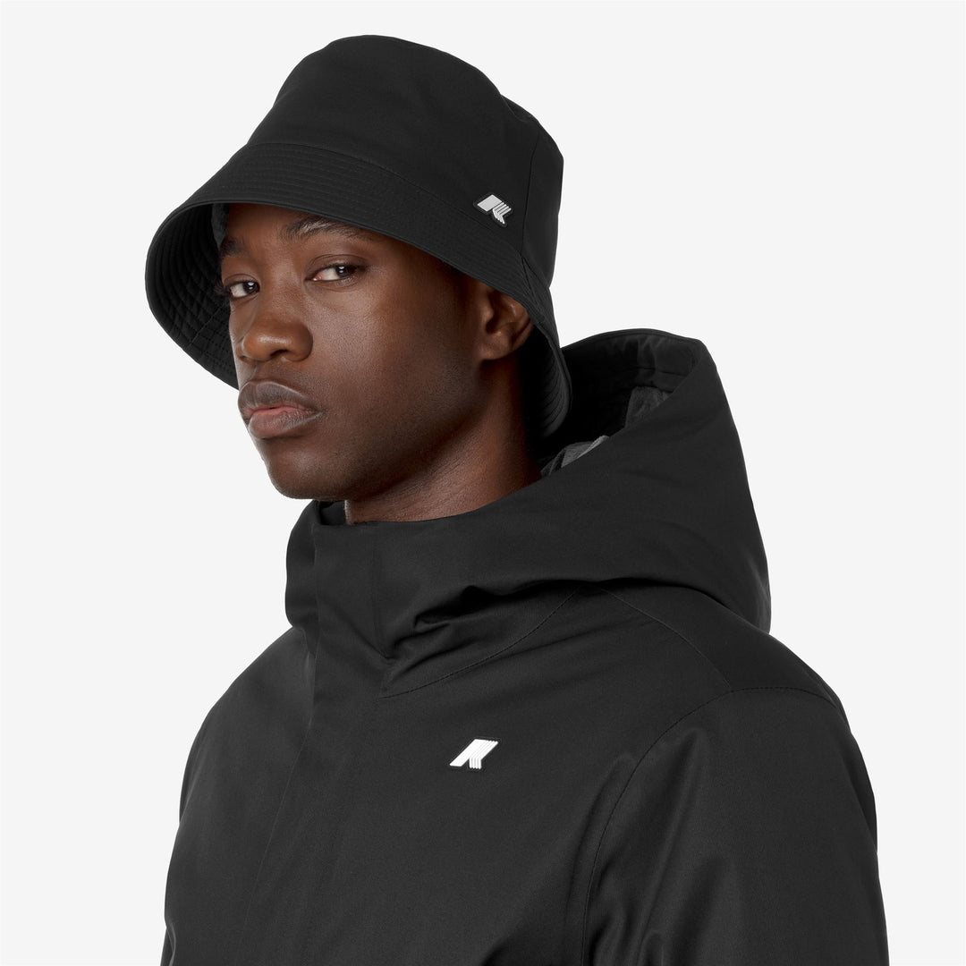 Headwear_UNISEX_PASCALLE TWILL MARMOTTA_Hat_Black P-Blue A - DressedBack