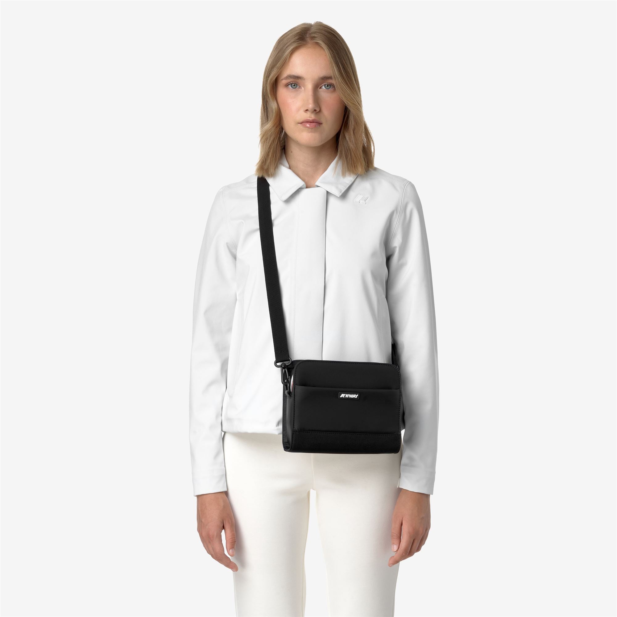 Bags_WOMAN_MARYBELL_Pouch Bag_Black Pure - Commercial 5