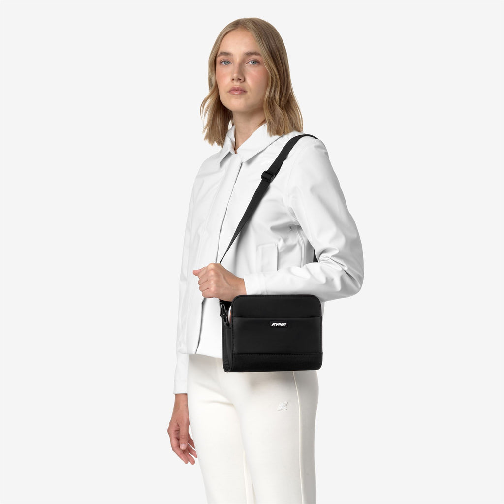Bags_WOMAN_MARYBELL_Pouch Bag_Black Pure - Commercial 6