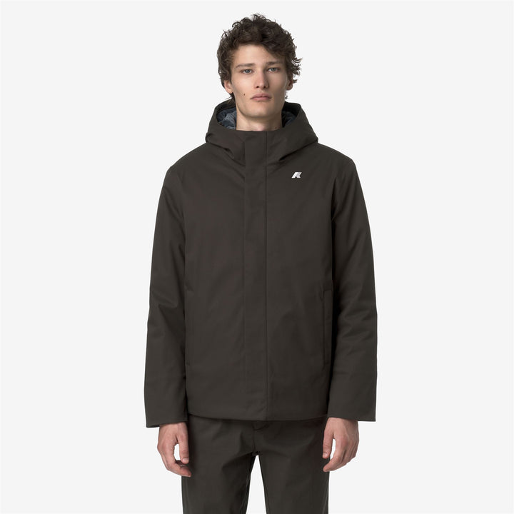 Jackets_MAN_JACKO TWILL MARMOTTA_Short_Black Olive - Blue Airforce - DressedBack