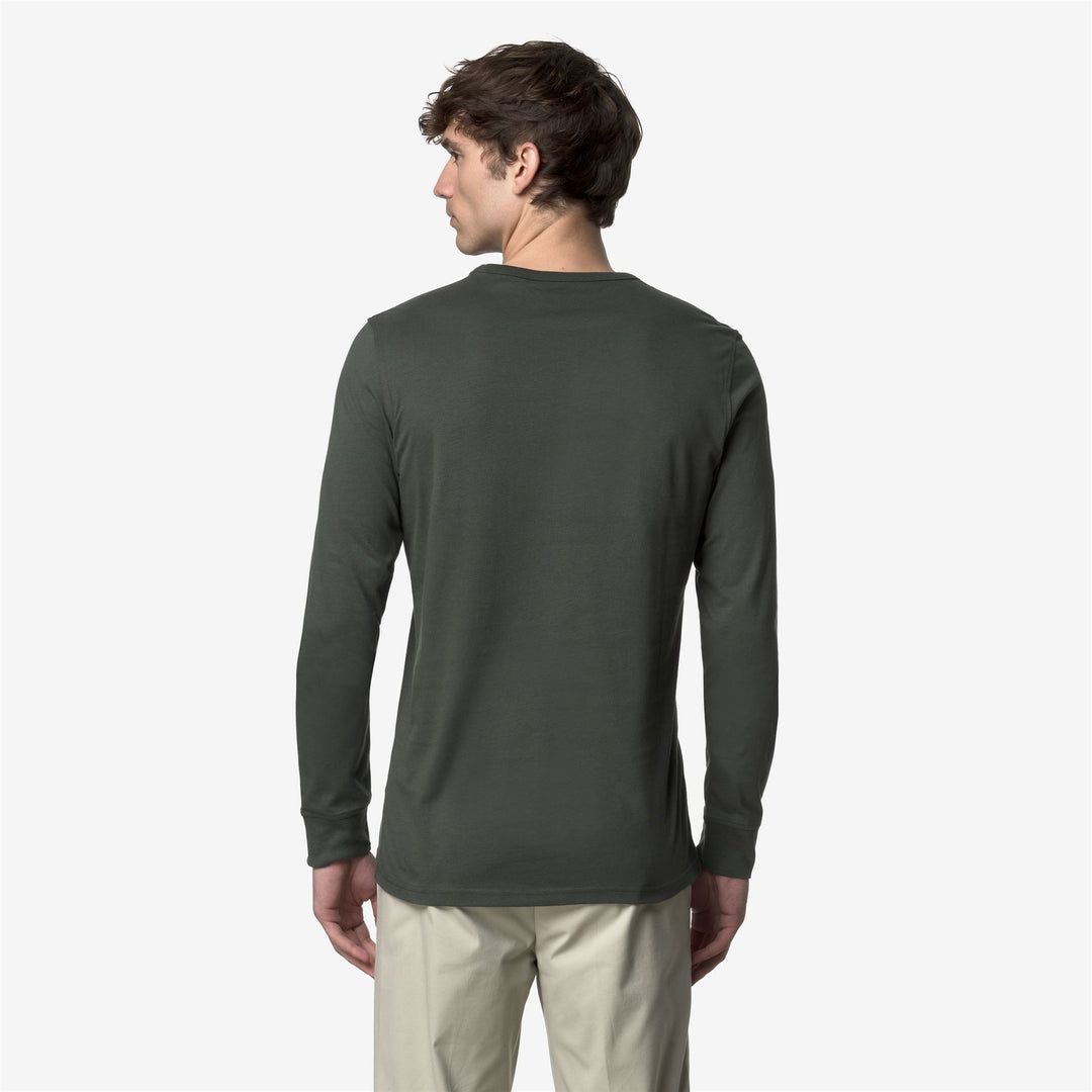 T-Shirts & Top_MAN_ELMER JS PEACH_T-Shirt_GREEN BLACKISH - DressedFrontDouble