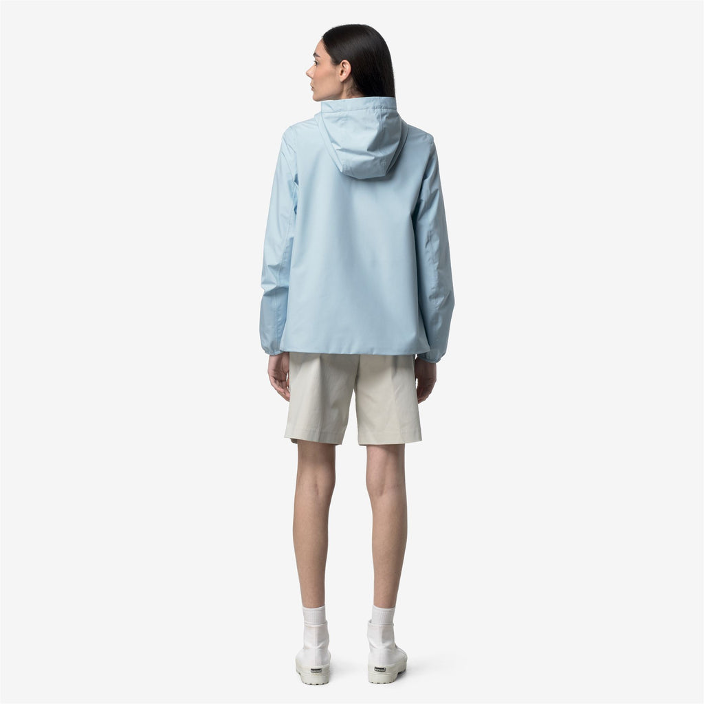 Jackets_Woman_MARGUERITE STRETCH POLY JERSEY_Mid_Blue Dream - Commercial 6