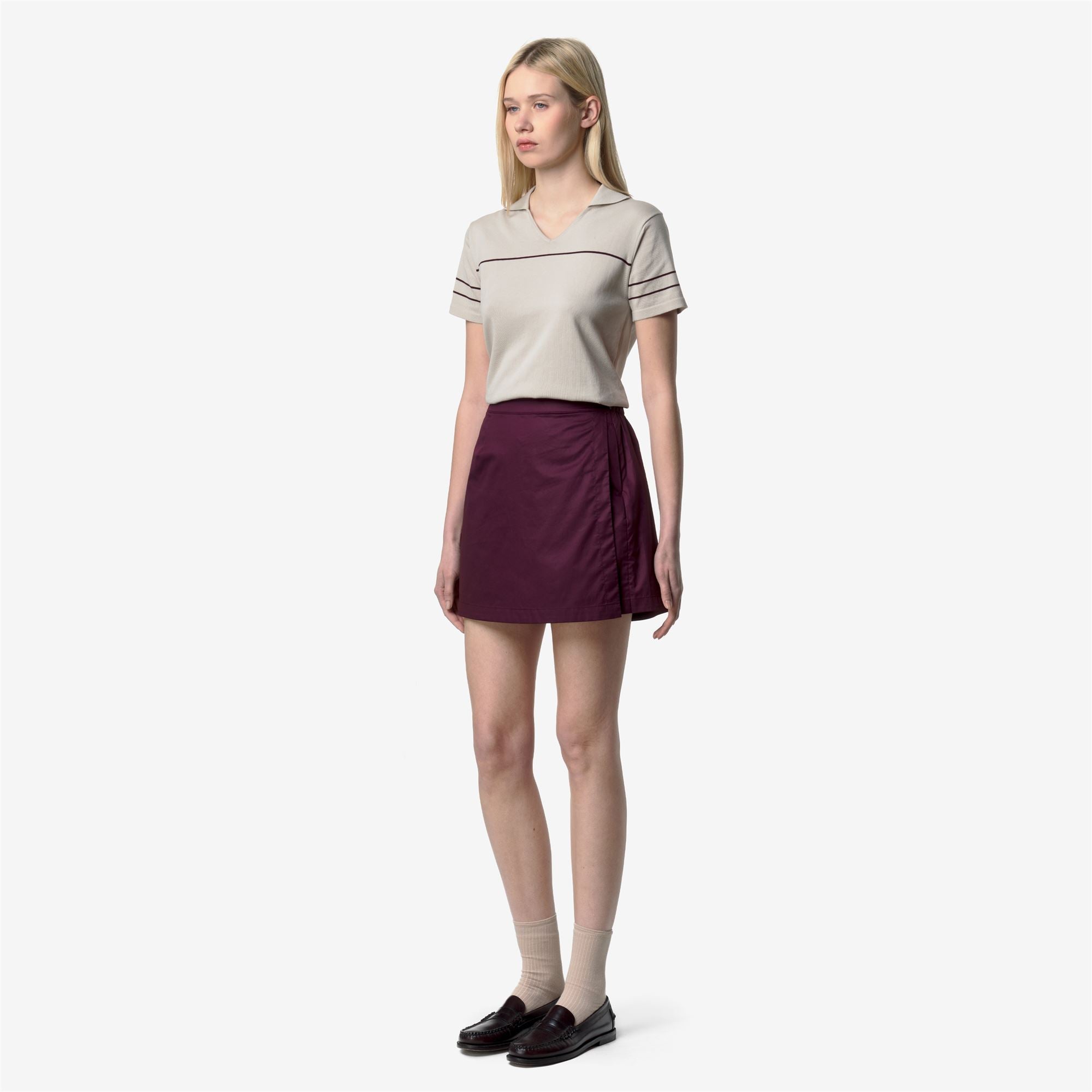 Shorts_Woman_LAMANDIE SHINY COTTON_Sport Shorts_Violet Mauve Wine - Commercial 5