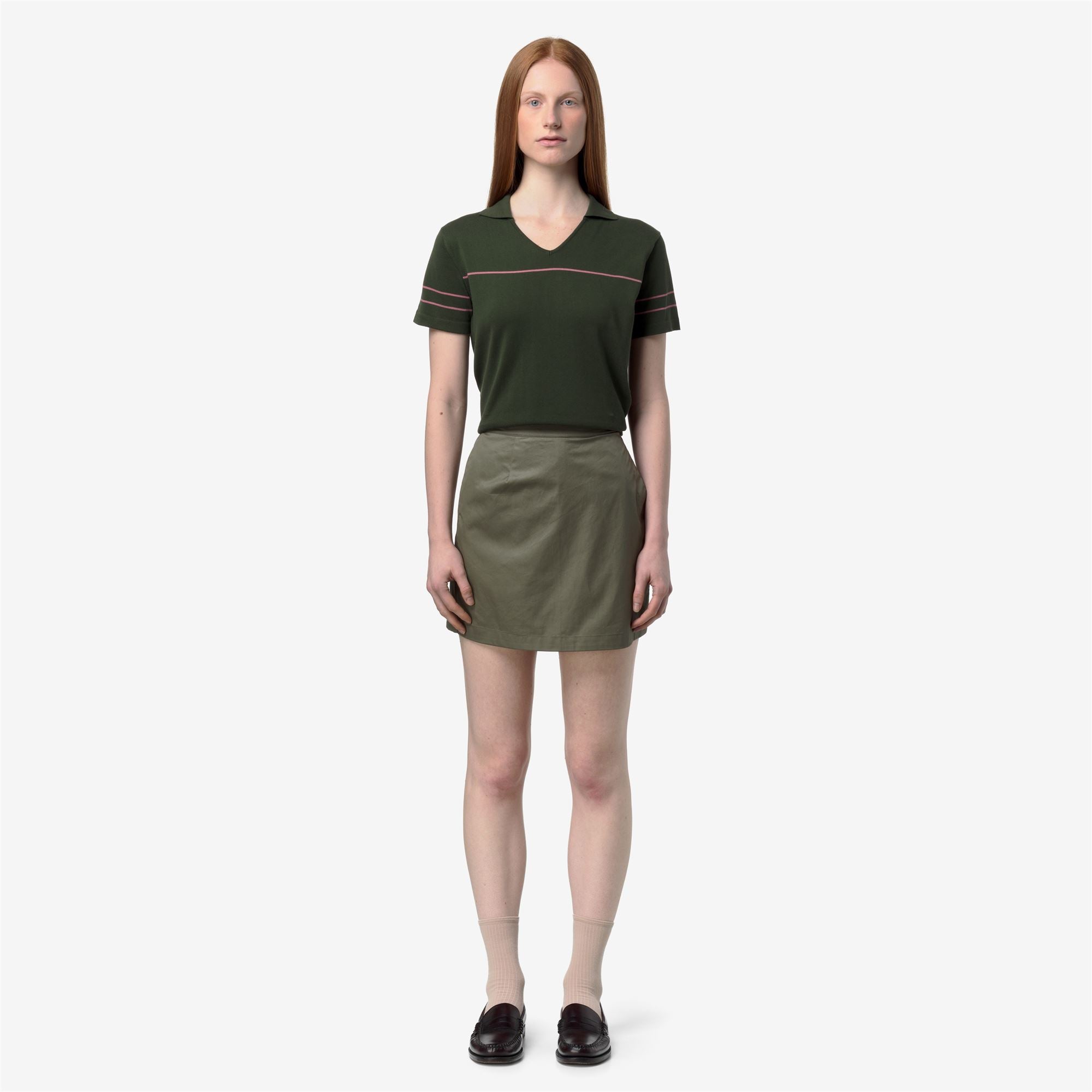 Shorts_Woman_LAMANDIE SHINY COTTON_Sport Shorts_Green Lichen - Commercial 4